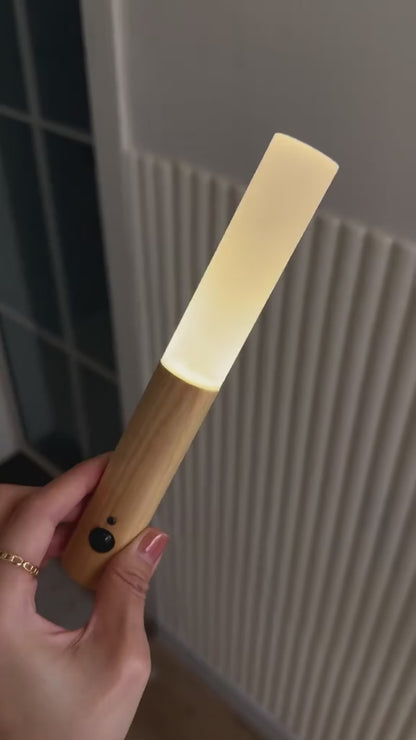 ✨ Światełko+™ – Magnetyczna Lampka Premium z Bazą Dokującą i Delikatnym Światłem LED